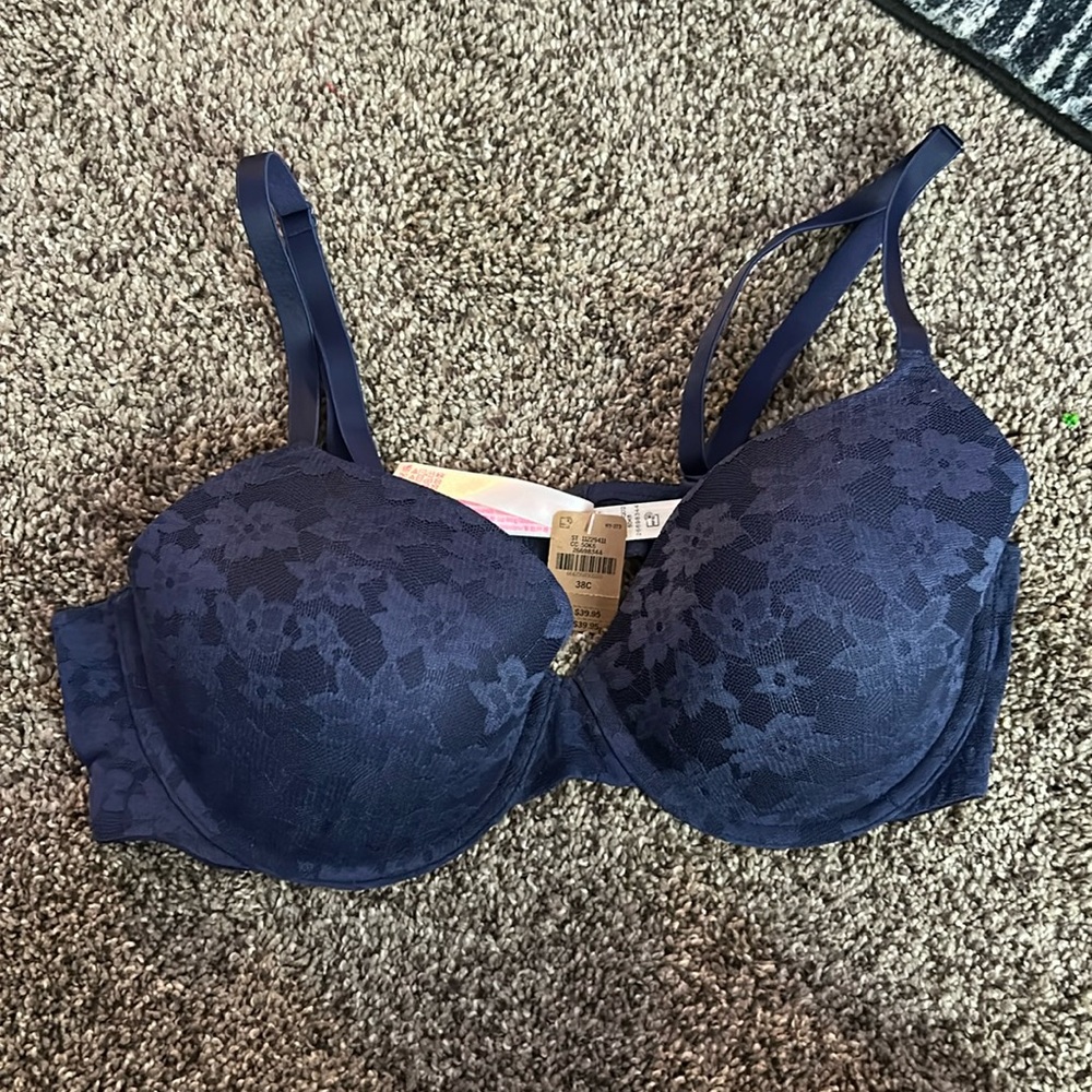 NWT VS PINK BRA